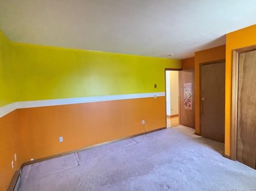 93 Barton St, Torrington CT 06790-5616 exterior