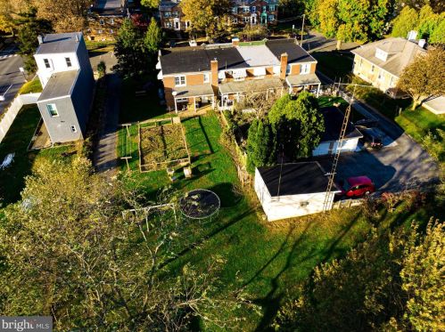 60 Greenwood Ave, Lancaster, PA 17603-5859