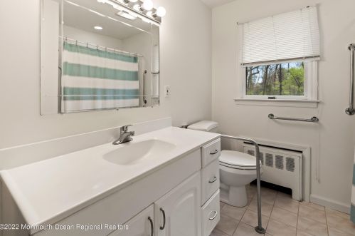 26 Scott Dr, Berkeley Township NJ 08721-1225 exterior