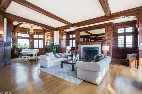 122 Upper Mtn Ave, Montclair NJ 07043-1428 exterior