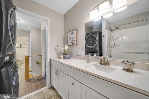 280 Bridgewater Rd, Chester PA 19014-2138 exterior