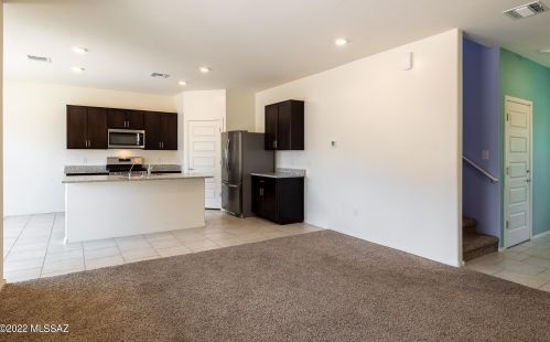 2647 Calle Joya De Ventura, Tucson AZ  85706-5072 exterior