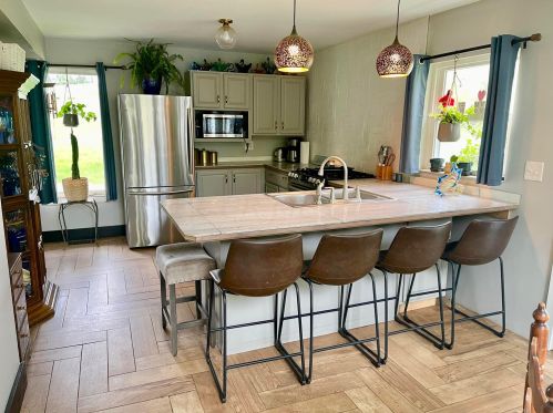 5060 Lancaster Rd, Hebron OH 43025-9780 exterior