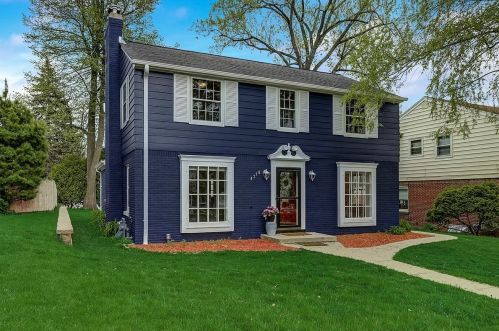 4318 Alpine Ave, Milwaukee WI  53211-1411 exterior