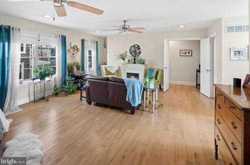 226 Ellsworth St, Philadelphia PA 19146-2826 exterior