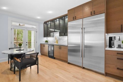 560 Morgan St, Atlanta GA 30308-2821 exterior