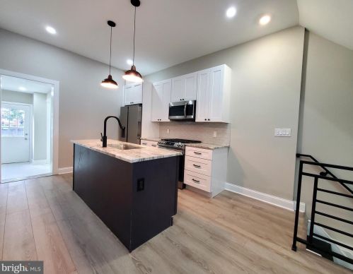 2543 Cedar St, Philadelphia PA  19125-3123 exterior