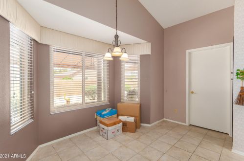 6350 Sawgrass Dr, Chandler AZ 85249-4352 exterior