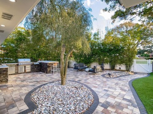 591 Luzon Ave, Tampa FL 33606-3623 exterior