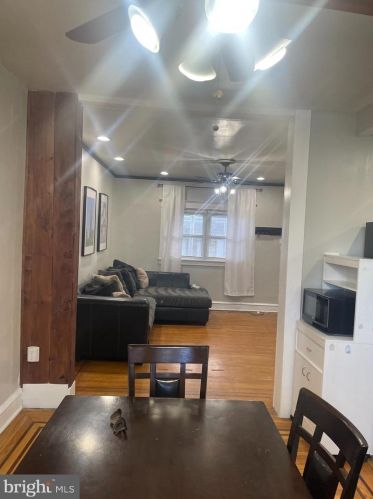 1502 Corlies St, Philadelphia PA  19146-3510 exterior