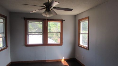 719 Cook Ave, Saint Paul MN 55106-3105 exterior