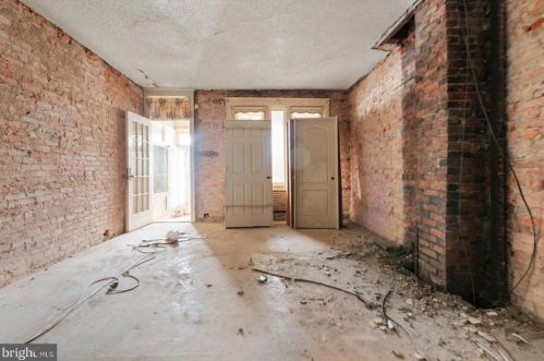 1665 56th St, Philadelphia PA  19143-5305 exterior