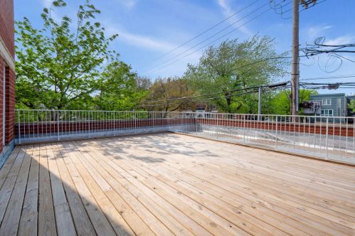 2158 Grand Ave, Chicago IL  60612-1571 exterior