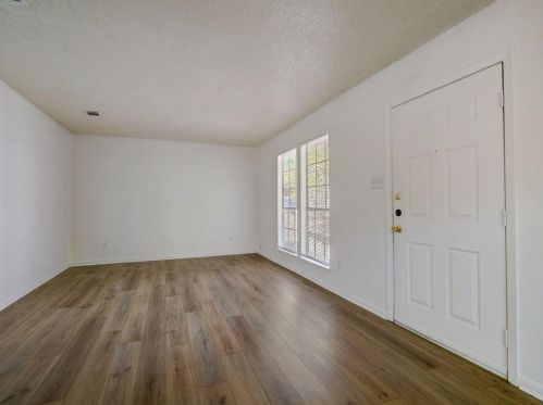 404 Dittmar Rd, Austin, TX 78745-6513