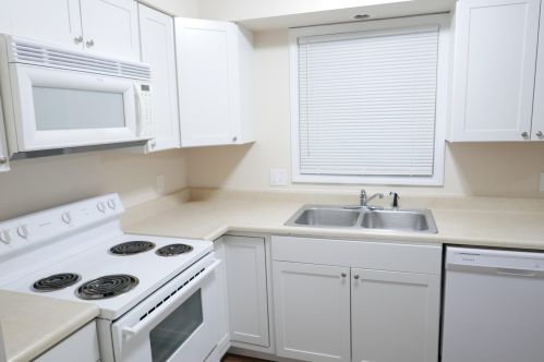 1430 Huntington Ave, Kalamazoo MI  49048-1110 exterior