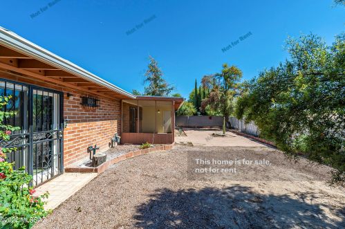 1822 Camino Seco, Tucson AZ  85710-7241 exterior