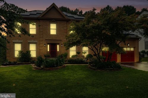 713 Brandon Green Dr, Silver Spring, MD 20904-3564