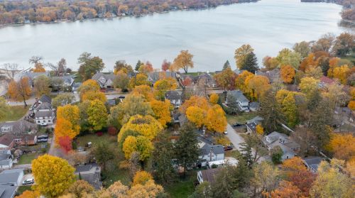 209 Lk Ct, Bull Valley IL 60014-5203 exterior