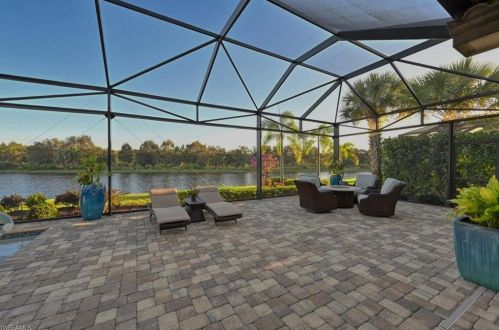 11986 Maidstone Ct, Naples FL 34120-4645 exterior