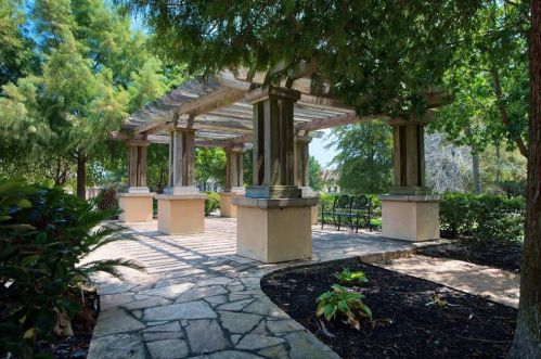 194 Bentwater Bay Dr, Montgomery TX 77356-4651 exterior