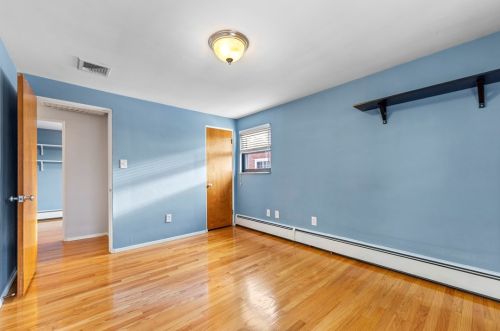 513 Pat Hvn Dr, Pittsburgh PA 15243-1739 exterior