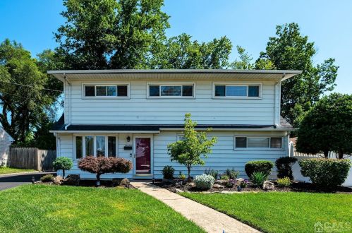 14 Parkerson Rd, Edison, NJ 08817-4109