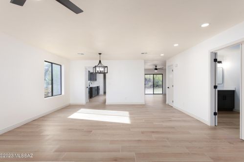 4331 Paseo Del Barranco, Tucson AZ  85745-9545 exterior