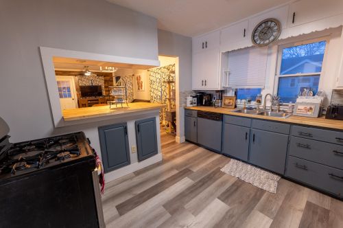 1503 Madison St, Meskegon MI  49442-5250 exterior