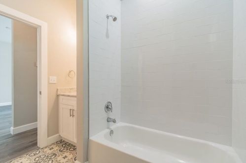 1006 23 Ave, Tampa FL 33605-1725 exterior