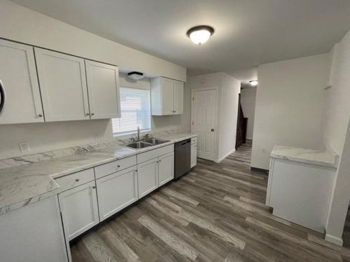 484 Randolph St, Meadville PA 16335-2225 exterior