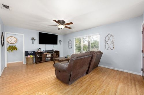 117 Loma Linda Dr, Bakersfield CA 93305-2926 exterior