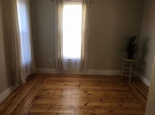 10 Summer St, Concord NH 03303-1433 exterior