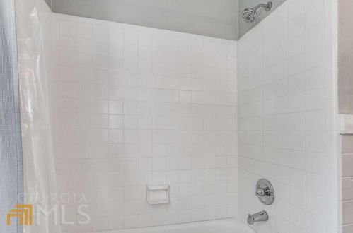 165 Avery Dr, Atlanta GA  30309-2700 exterior