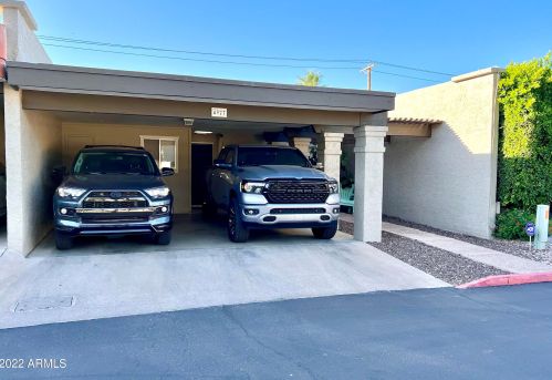 4927 43rd St, Phoenix AZ 85050-3358 exterior