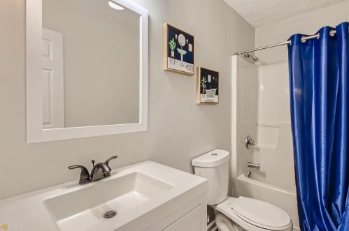 3908 Market, Atlanta GA exterior