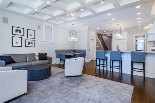 1512 Wieland St, Chicago IL 60610-1233 exterior