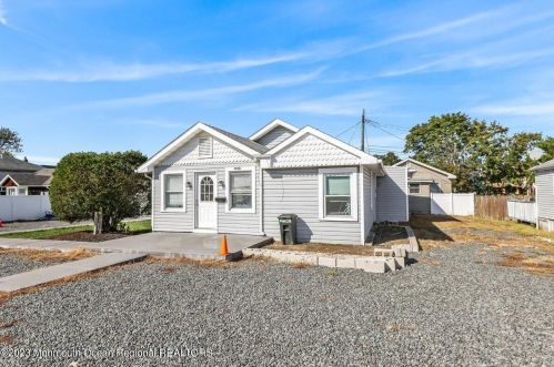 504 Ave, Belmar NJ 07719-2433 exterior