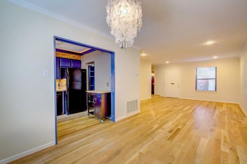 5006 Hall St, Dallas TX 75235-8814 exterior