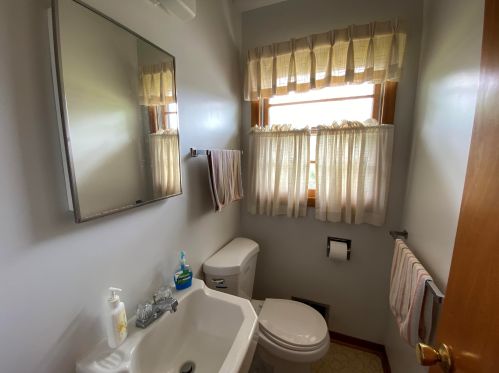 1382 Marlboro Rd, Meskegon MI 49441-3816 exterior