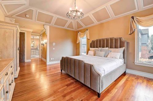 1140 Autumnview Dr, Rochester MI 48307-6060 exterior