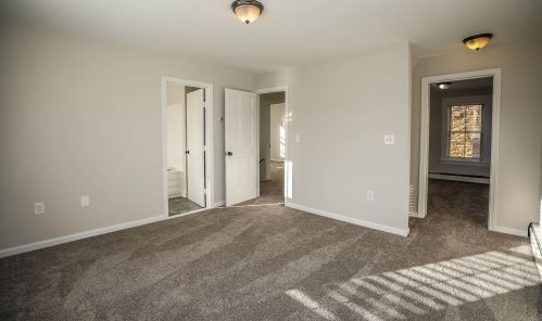 16 Livermore St, Wilton NH 03086-5502 exterior