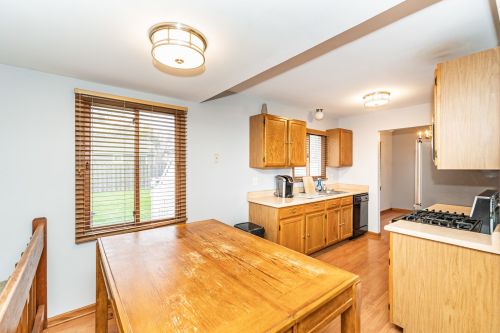 900 Bennington Dr, Bull Valley IL 60014-8875 exterior