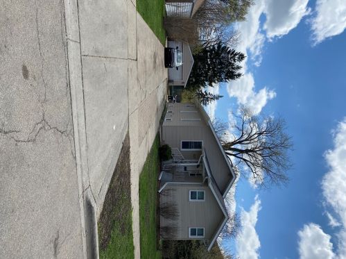 1011 Pacific Ave, Waukegan IL 60085-1866 exterior