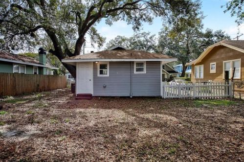 309 Crest Ave, Tampa FL 33614-6709 exterior