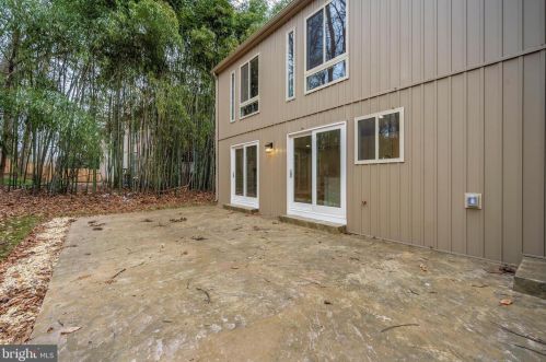 10402 Great Arbor Dr, Rockville MD  20854-4215 exterior