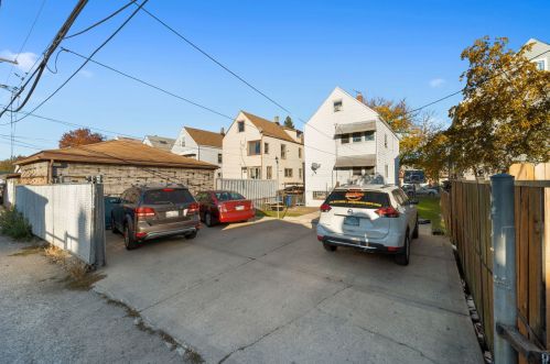 2140 Laramie Ave, Chicago IL 60639-3103 exterior