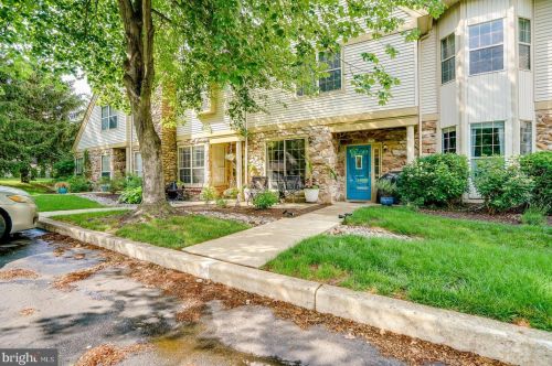 1312 Foxmeadow Dr, Limerick, PA 19468-1556