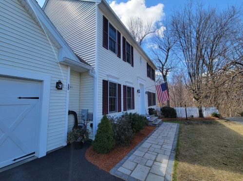 19 Russell Calvin Dr, Worcester, MA 01605-1082