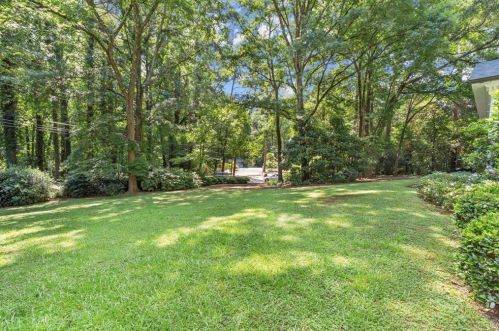 5680 Lake Forrest Dr, Atlanta GA  30342-4635 exterior