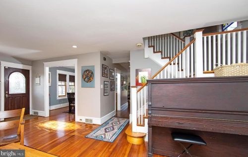 139 Marne Ave, Tavistock NJ 08033-1444 exterior